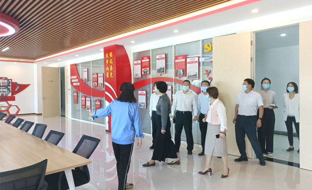 西安市委副书记赵璟一行调研高陵pp电子产业园 西安市委副书记赵璟一行调研高陵pp电子产业园